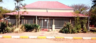 UNIQUE HOUSE.WITH POTENTIAL EXTRA INCOME.