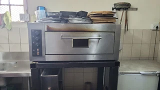 BUSINESS INCLUDE BAR AND RESTAURANT AND SLOT MACHINES.ENDLESS POTENTIAL. REED BELOW.