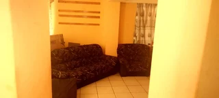 UNIQUE HOUSE.WITH POTENTIAL EXTRA INCOME.