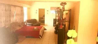 UNIQUE HOUSE.WITH POTENTIAL EXTRA INCOME.