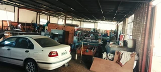 PLOT AVAILABLE WITH TO VERY LARGE GARAGES AND LICENECED MARIJUANA TUNEL