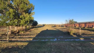 MULTIPURPOSE  EXCESSIVE LARGE HOUSE. STRONG WATER. IDEAL FOR SPECIAL PROJECTS.