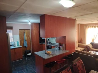 For Sale, 3-Bedroom House in Grassland