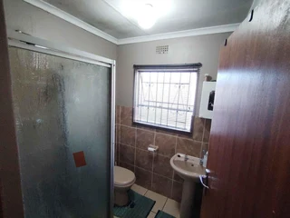 For Sale, 3-Bedroom House in Grassland