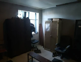 7000 SQUER METER IDEAL FOR A VERY BIG BUSINESS OPERTUNITY