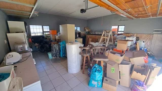 Prime Investment Near UFS: High-Yield Rental Potential!