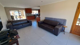 Prime Investment Near UFS: High-Yield Rental Potential!