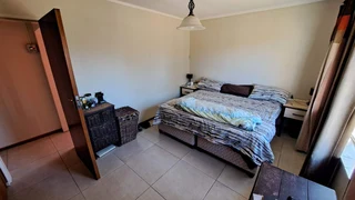 Prime Investment Near UFS: High-Yield Rental Potential!