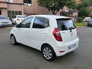 2011 Hyundai i10 1.2 gls (automatic)