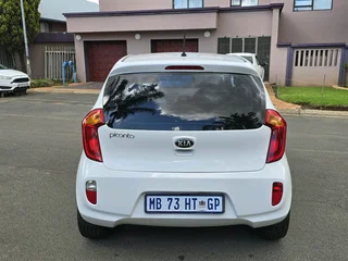 2013 kia picanto 1.2 EX manual