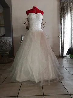 Wedding Dress Ball gown style