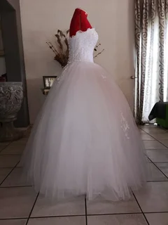 Wedding Dress NEW Princess Ball Gown style