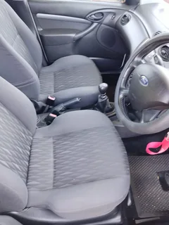 2004 Ford Focus Sedan 2l