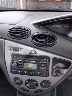 2004 Ford Focus Sedan 2l