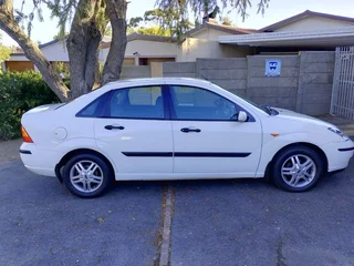2004 Ford Focus Sedan 2l