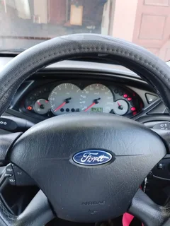 2004 Ford Focus Sedan 2l