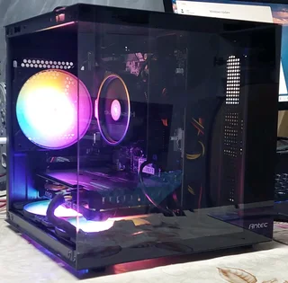 AMD R55 RTX Gaming Cube PC