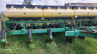 John Deere 2115 Lugdruk 8Ry Planter