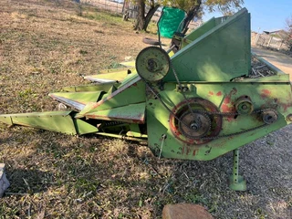 Claas 3 Ry 5 Voet Tafel