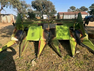 Claas 3 Ry 5 Voet Tafel