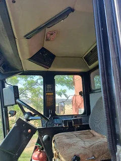 Case international 1666 Stroper