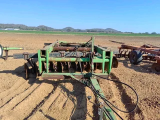 John Deere N440 28 Skottel Dis