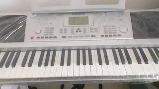 Sanchez keyboard without keyboard plug