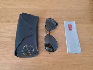 Ray-Ban RB 3025 Aviator  Pilot Luxottica Sunglasses