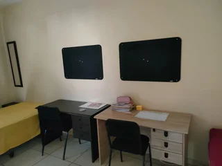 HATFIELD Spacious rooms to rent in flat