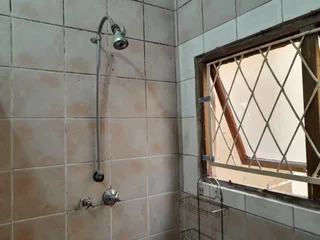 Granny flat to rent in karawastan