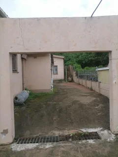 2 and half bedroom house bayview