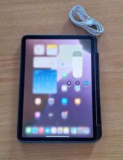 iPad Pro 11-inch 4th Gen (M2 Chip) In Mint Condition / Wi-Fi Only / 512GB Storage.