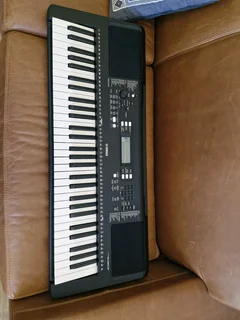 Yamaha PSR E363 keyboard