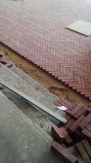 HI, I&#39;M A SKILLED BUILDER AND PROFESSIONAL PAVER LOOKING FOR BUILDING WORK