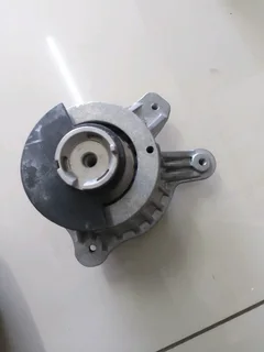 Mercedes-Benz w205 M651 Engine mounts