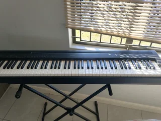 Yamaha P95B piano