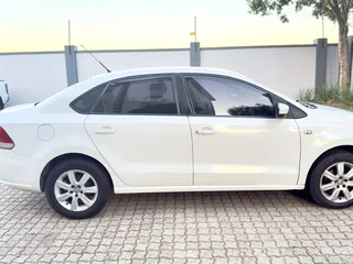 2013 Volkswagen Polo Sedan