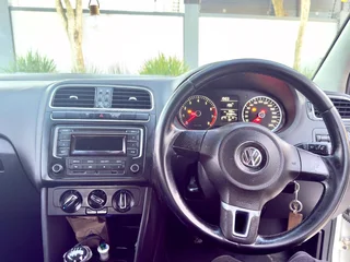 2013 Volkswagen Polo Sedan