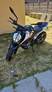 2023 KTM Duke