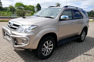 2008 Toyota Fortuner 3.0 D4D 4X4_251000km with Service History