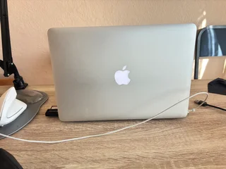 MacBook Air  (13 inch, 2017)