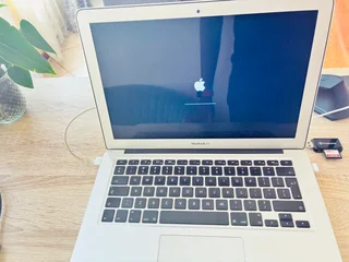 MacBook Air  (13 inch, 2017)