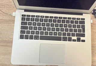 MacBook Air  (13 inch, 2017)