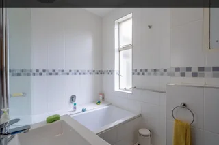 Secure and Spacious 2-Bedroom Apartment in Essenwood