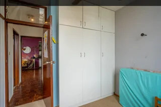 Secure and Spacious 2-Bedroom Apartment in Essenwood