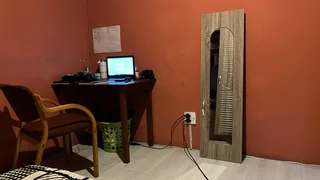 Single room for rent - Available Immediately