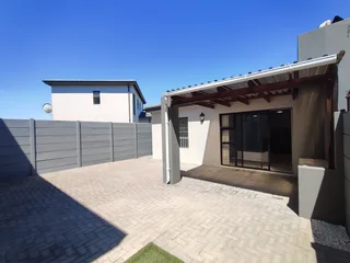 2 bedroom House in Parklands North