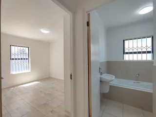 2 bedroom House in Parklands North