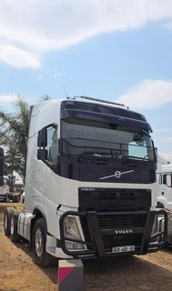 Haul in Style with this Volvo 520 Horse!