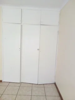 Spacious Rooms for Rent in Rooihuiskraal (centurion) – Parking & Wi-Fi Included